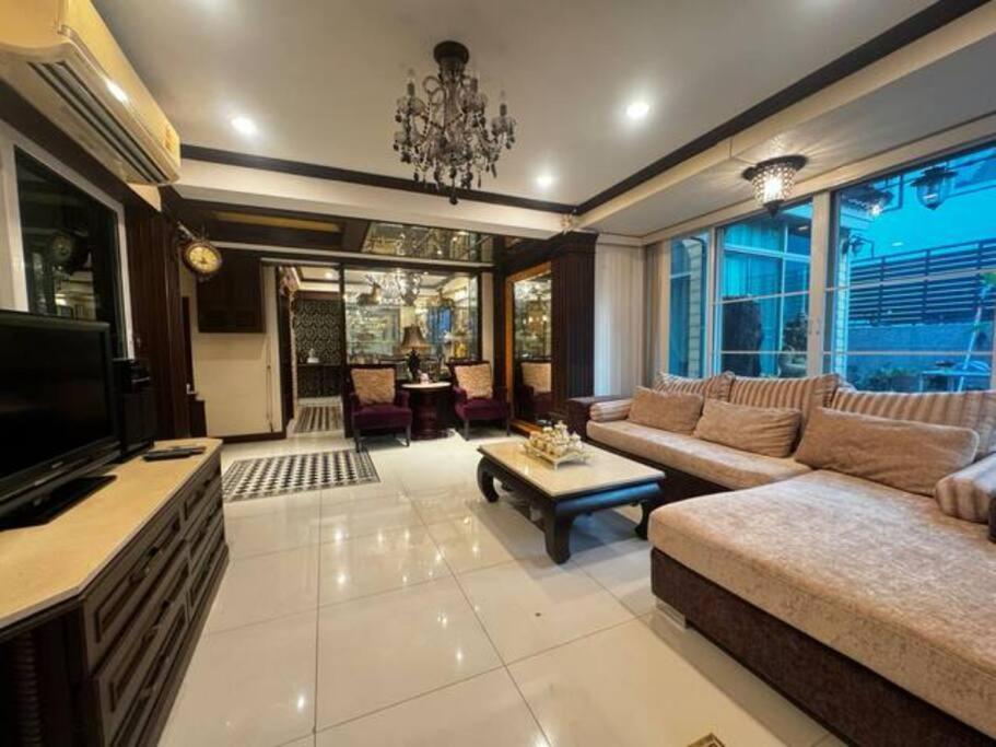 Căn hộ 曼谷独栋lat Phrao精品别墅 *